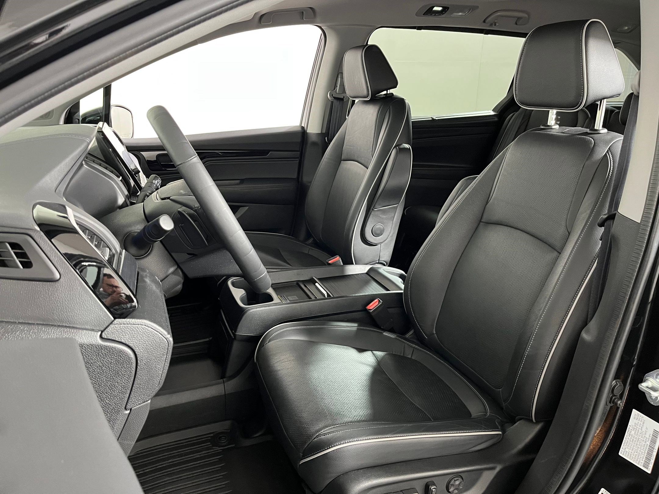 Certified 2023 Honda Odyssey Elite image 4