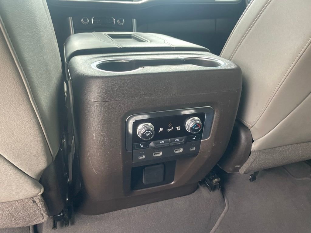 Used 2021 GMC Yukon XL SLT w/ SLT Premium Package image 24