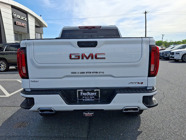 Used 2025 GMC Sierra 1500 AT4 w/ Technology Package AWD/4WD image 5