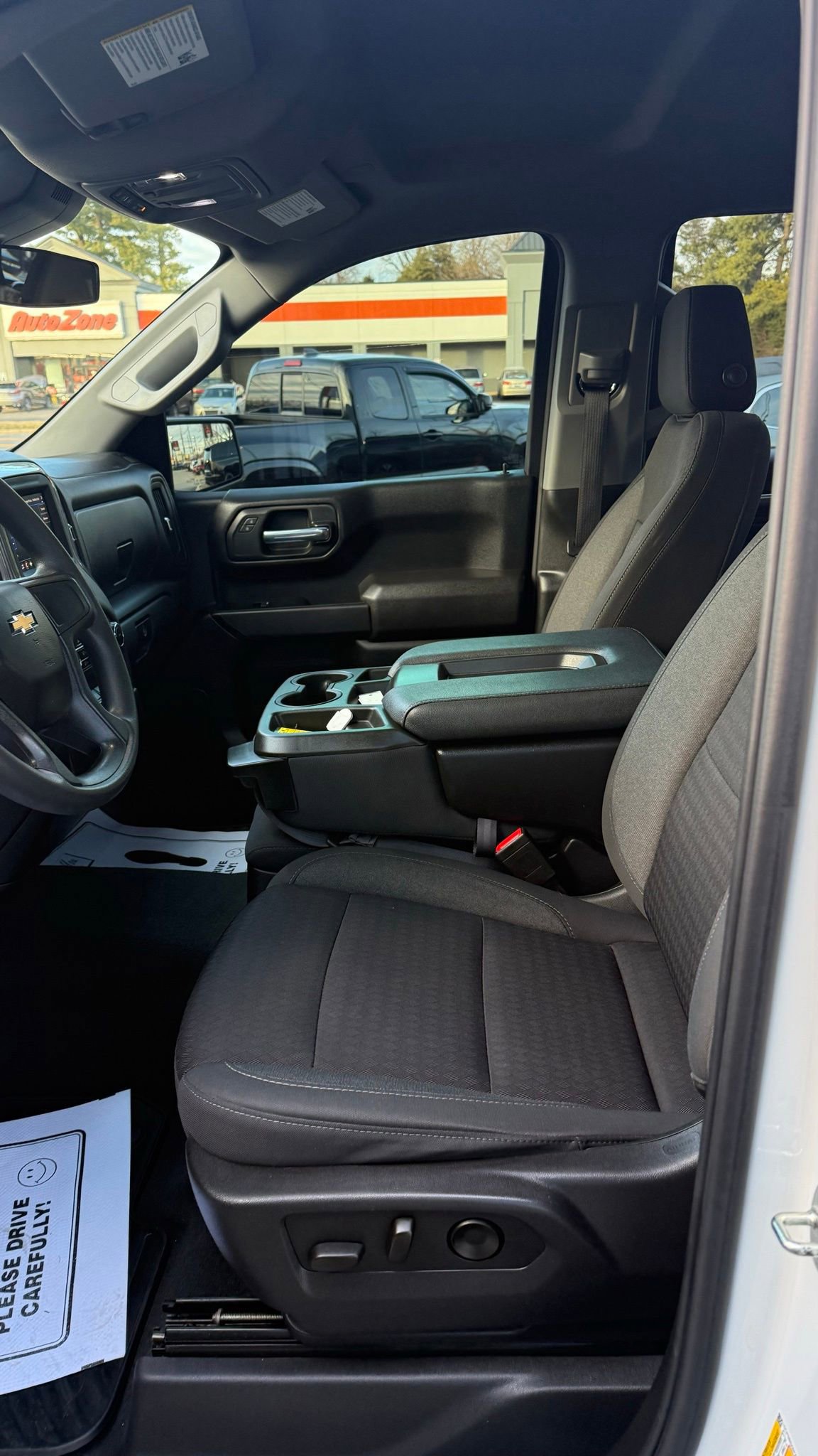 Used 2023 Chevrolet Silverado 1500 Custom image 40