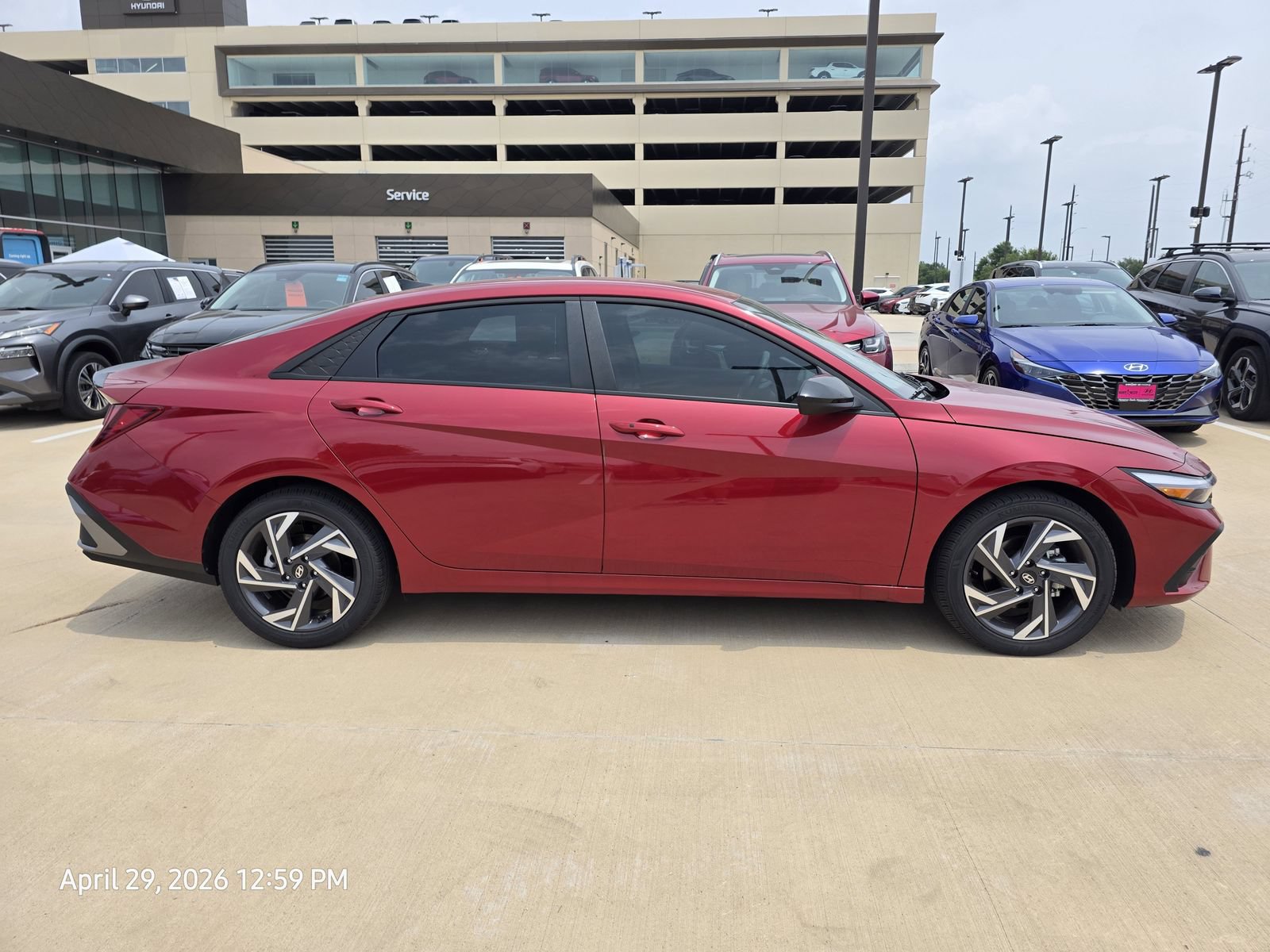 Used 2025 Hyundai Elantra Sport FWD image 5