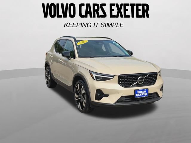 Certified 2025 Volvo XC40 B5 Ultra AWD/4WD image 1