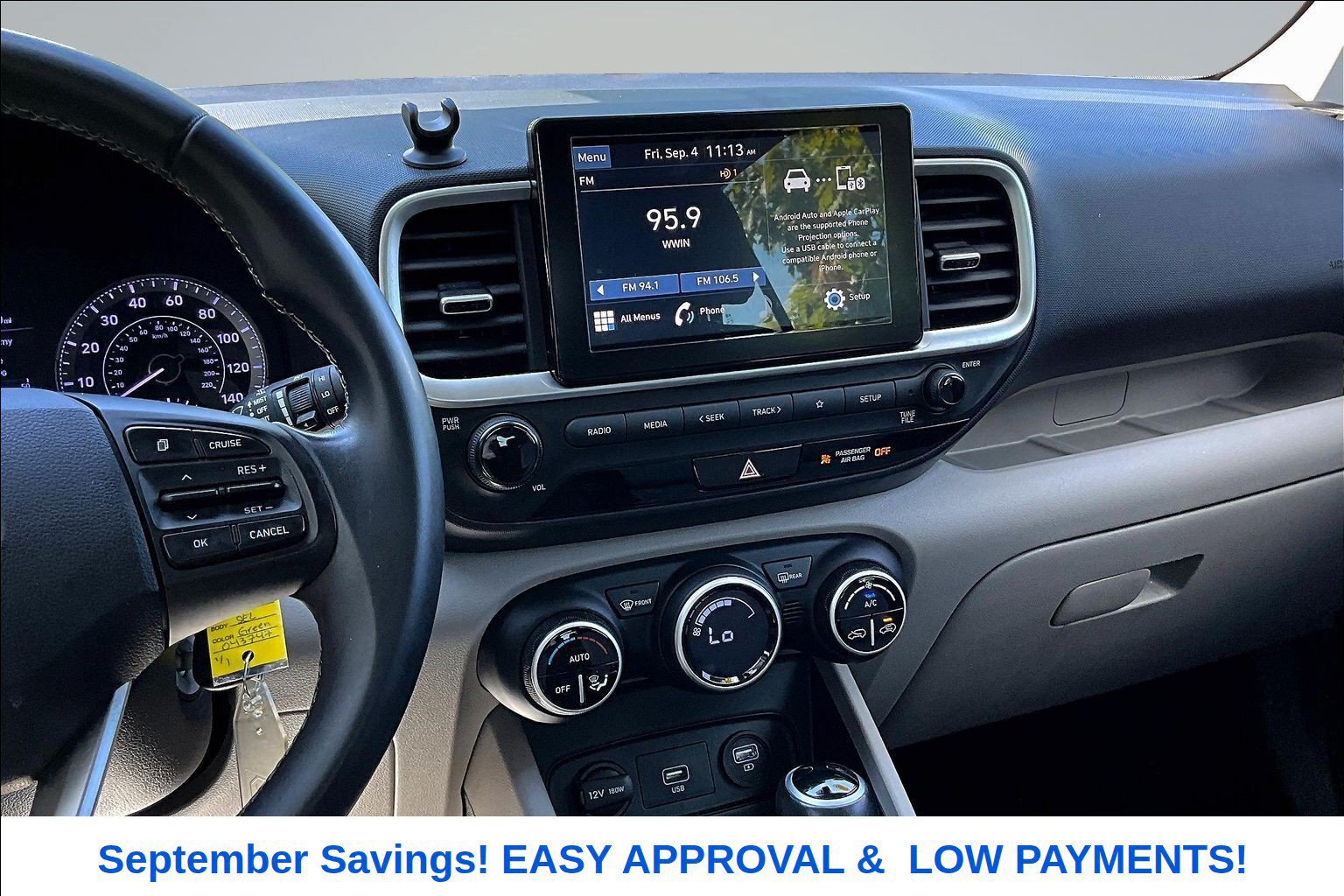 Used 2020 Hyundai Venue SEL w/ Convenience Package FWD image 8