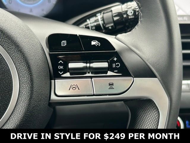 Used 2025 Hyundai Elantra SEL image 23