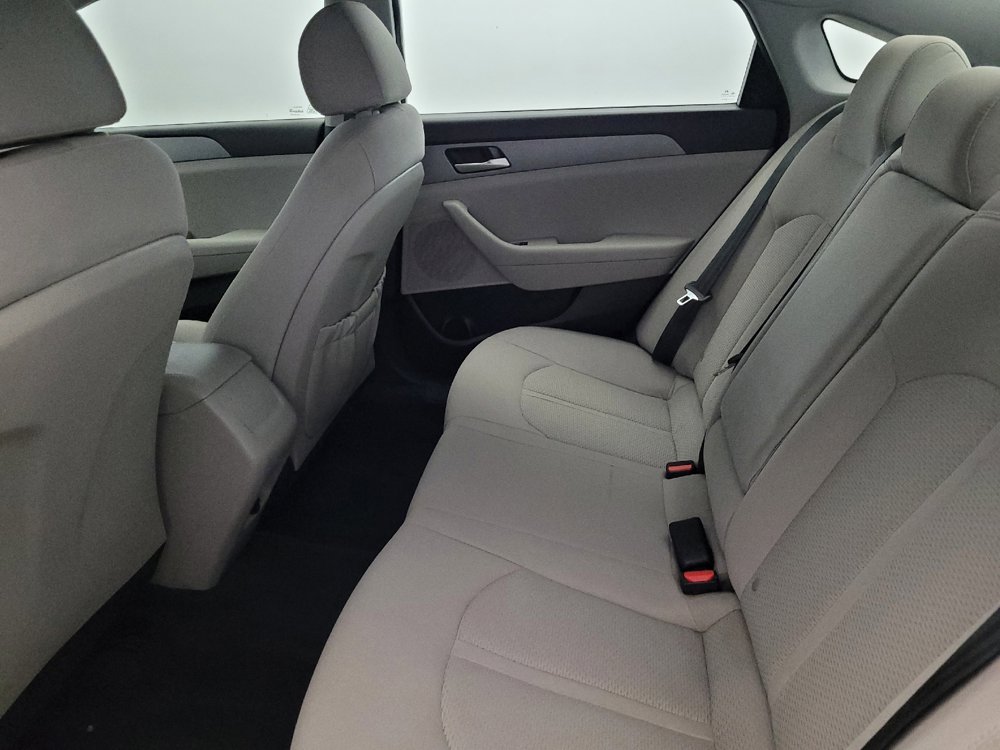 Used 2018 Hyundai Sonata SE FWD image 18