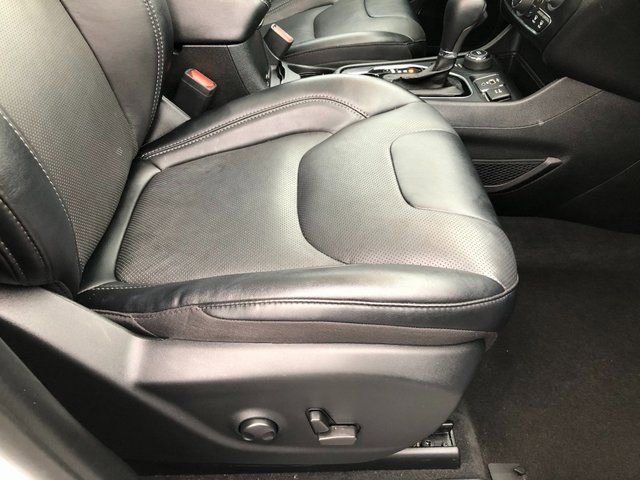 Used 2022 Jeep Cherokee Limited image 19