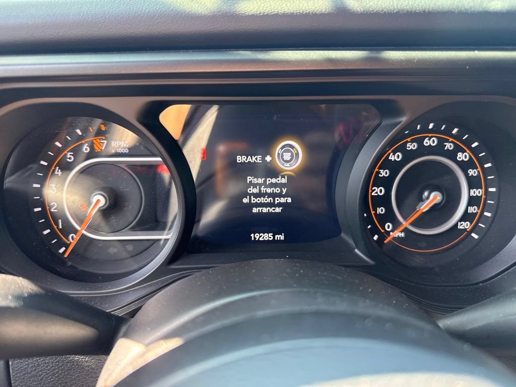 Used 2024 Jeep Gladiator Rubicon AWD/4WD image 10