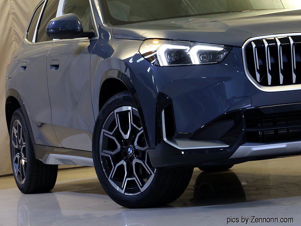 New 2026 BMW X1 xDrive28i w/ Technology Package AWD/4WD image 4