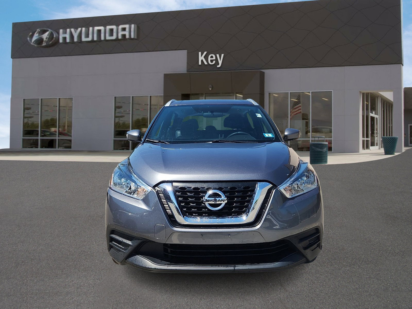 Used 2018 Nissan Kicks SV FWD image 8