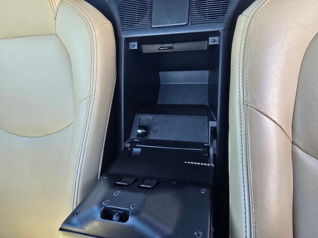 Used 2010 MAZDA MX-5 Miata Grand Touring w/ Premium Pkg RWD image 26