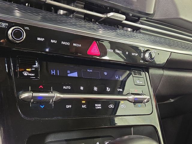 Used 2024 Kia Carnival SX Prestige image 20