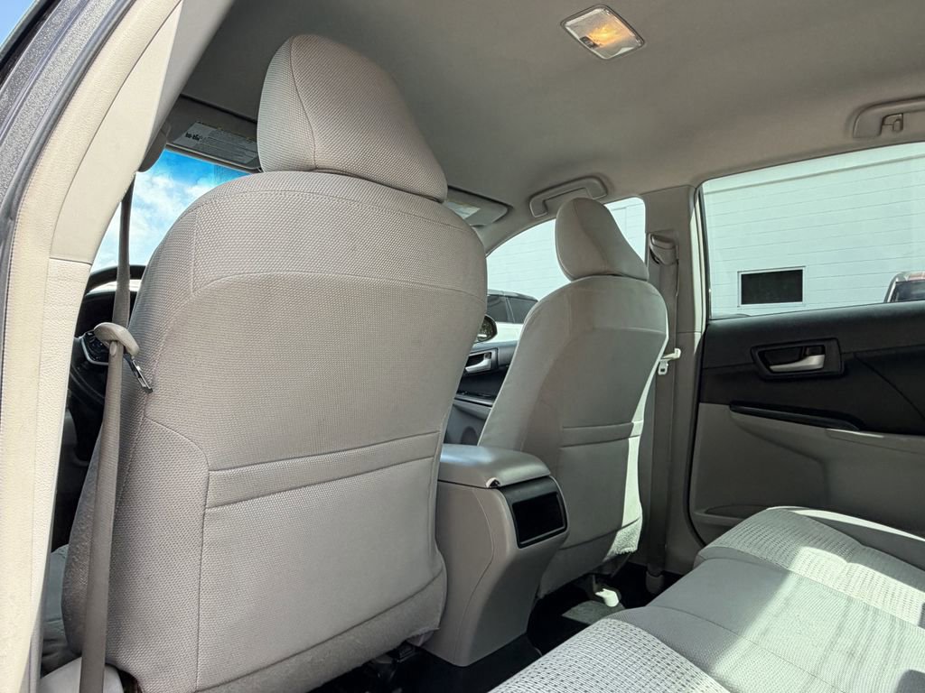 Used 2013 Toyota Camry LE image 16