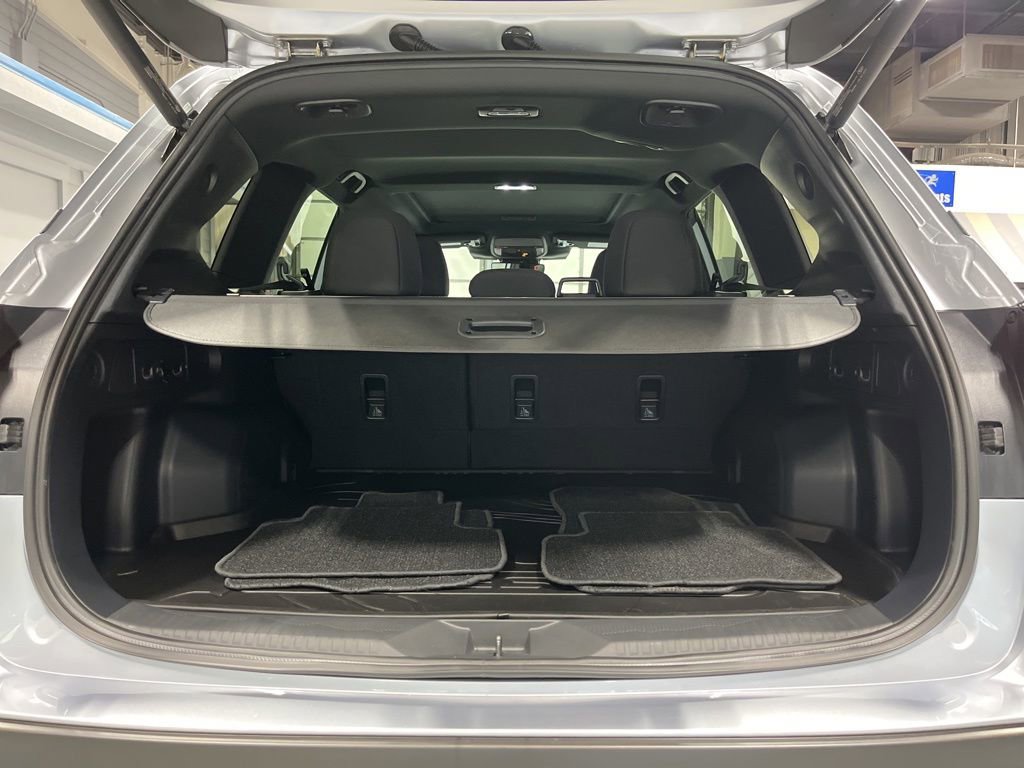 Used 2026 Subaru Forester Premium AWD/4WD image 34