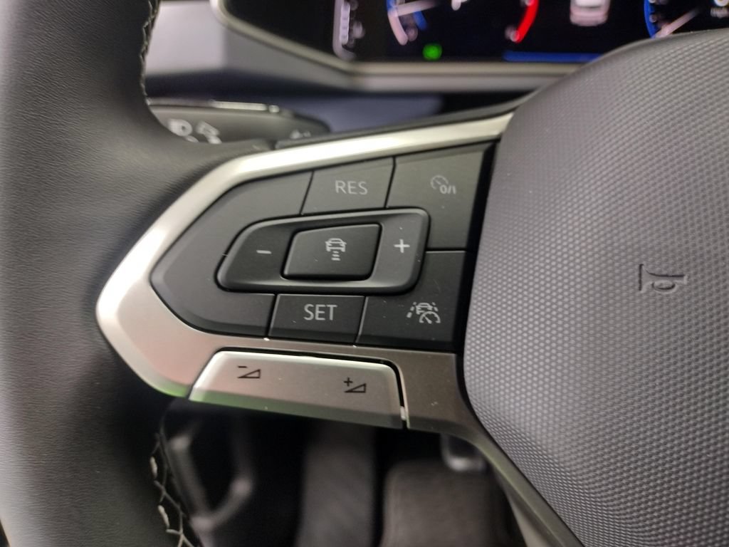 New 2026 Volkswagen Taos SEL AWD/4WD image 25