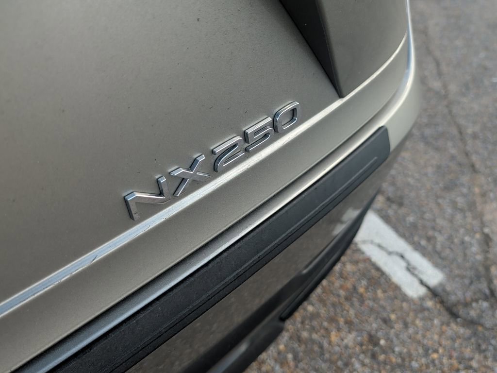 Used 2024 Lexus NX 250 FWD image 8