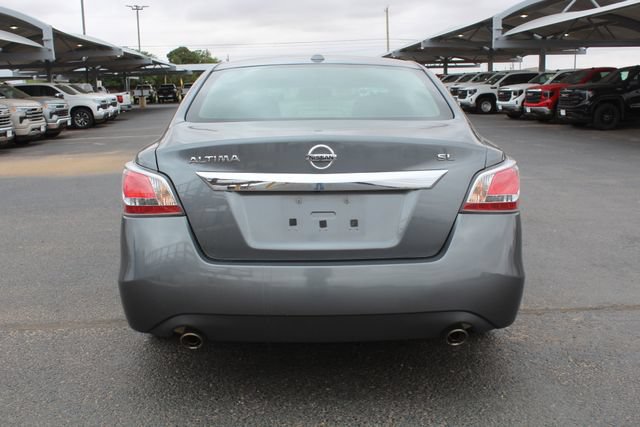 Used 2015 Nissan Altima 2.5 SL w/ Moonroof Package FWD image 4