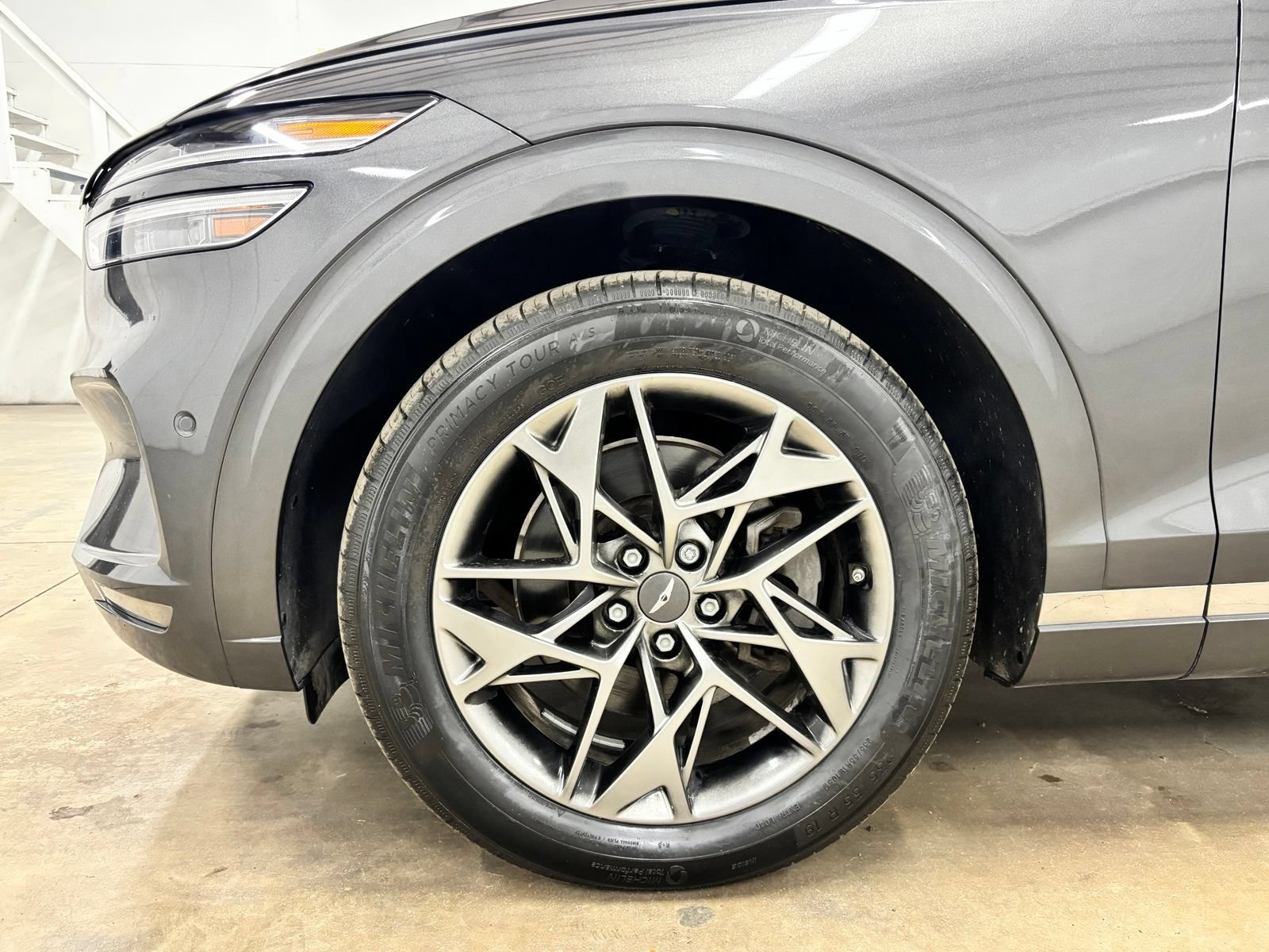 Used 2022 Genesis GV70 2.5T w/ Advanced Package AWD/4WD image 10