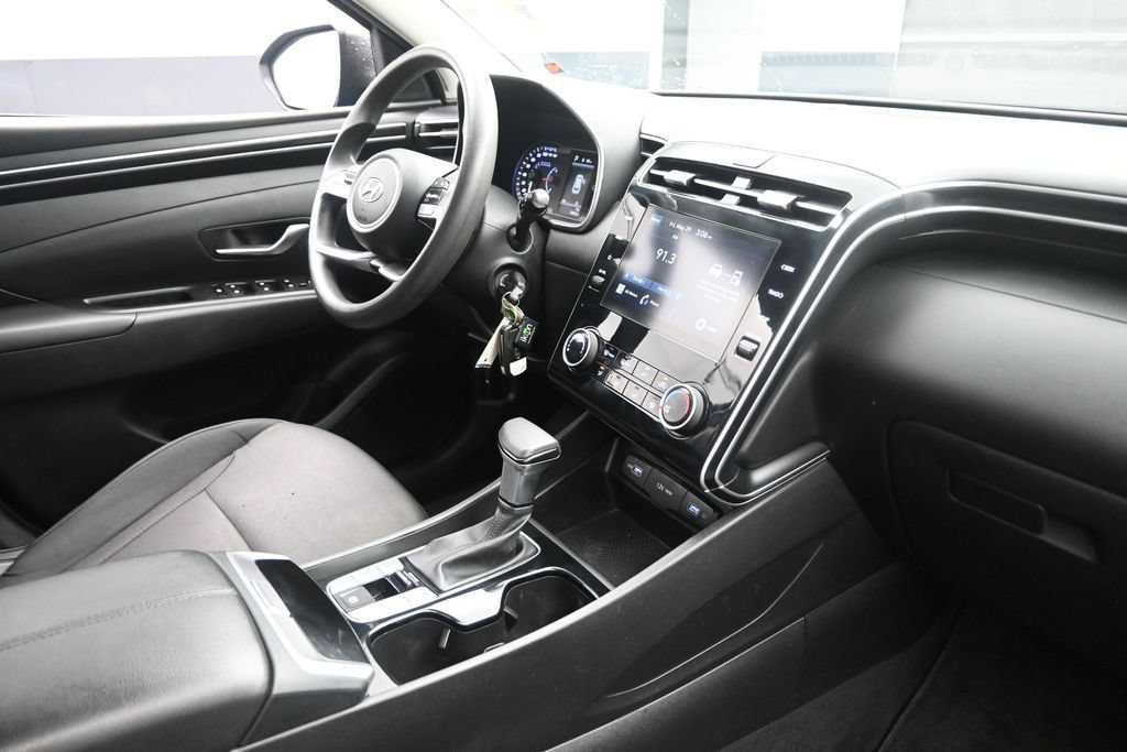 Used 2023 Hyundai Tucson SE AWD/4WD image 28