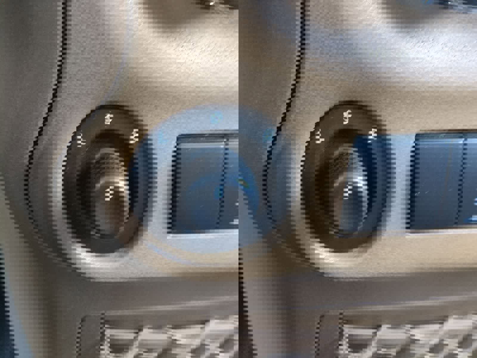 Used 2013 Jeep Wrangler Unlimited Sahara w/ Mopar Chrome Edition Group image 27