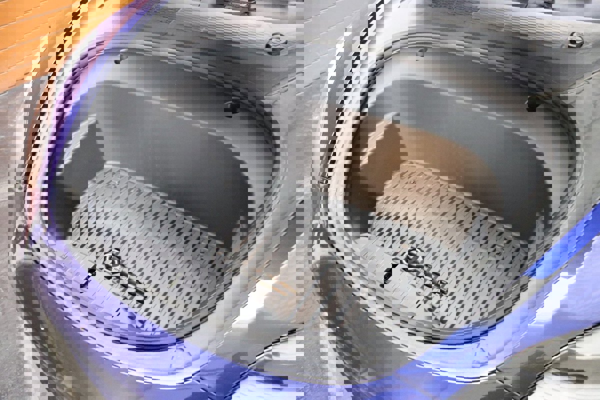 Used 2022 Tesla Model 3 Standard Range image 3