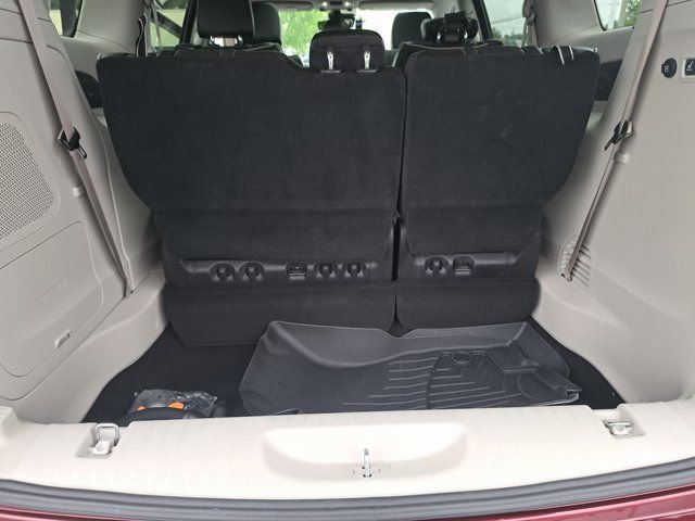 Used 2022 Chrysler Pacifica Limited FWD image 29