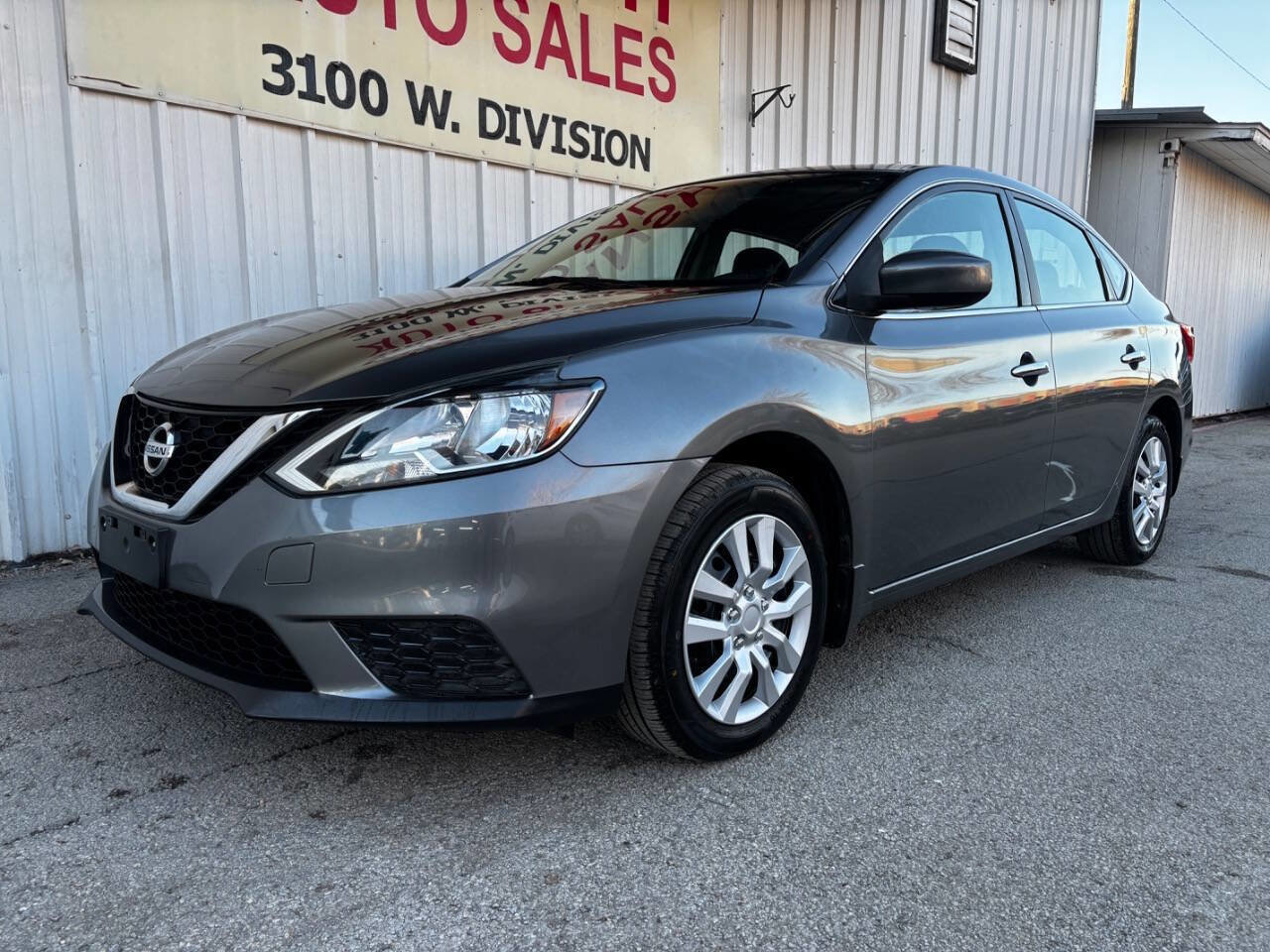 Used 2016 Nissan Sentra SV image 4