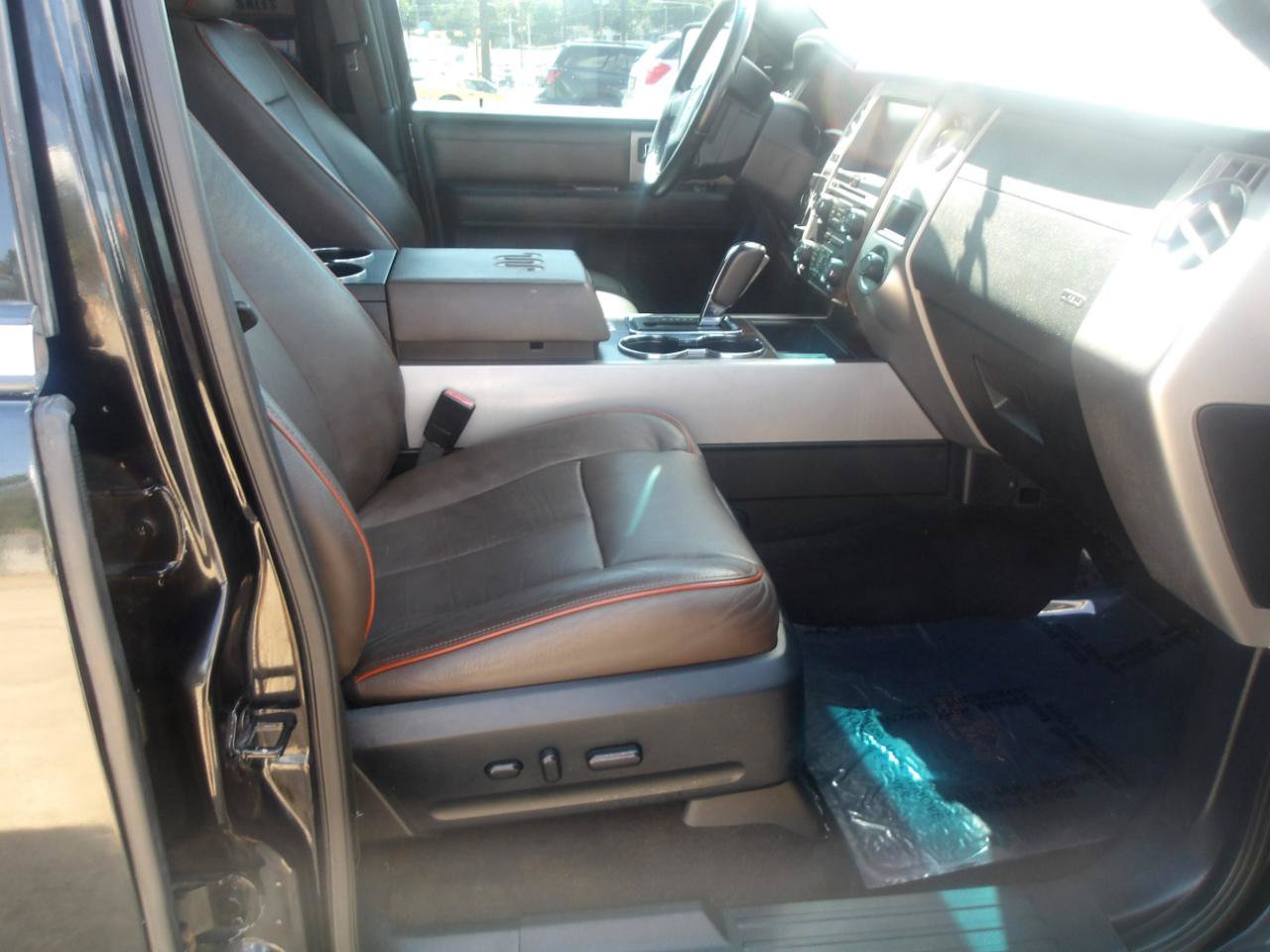 Used 2015 Ford Expedition King Ranch RWD image 10