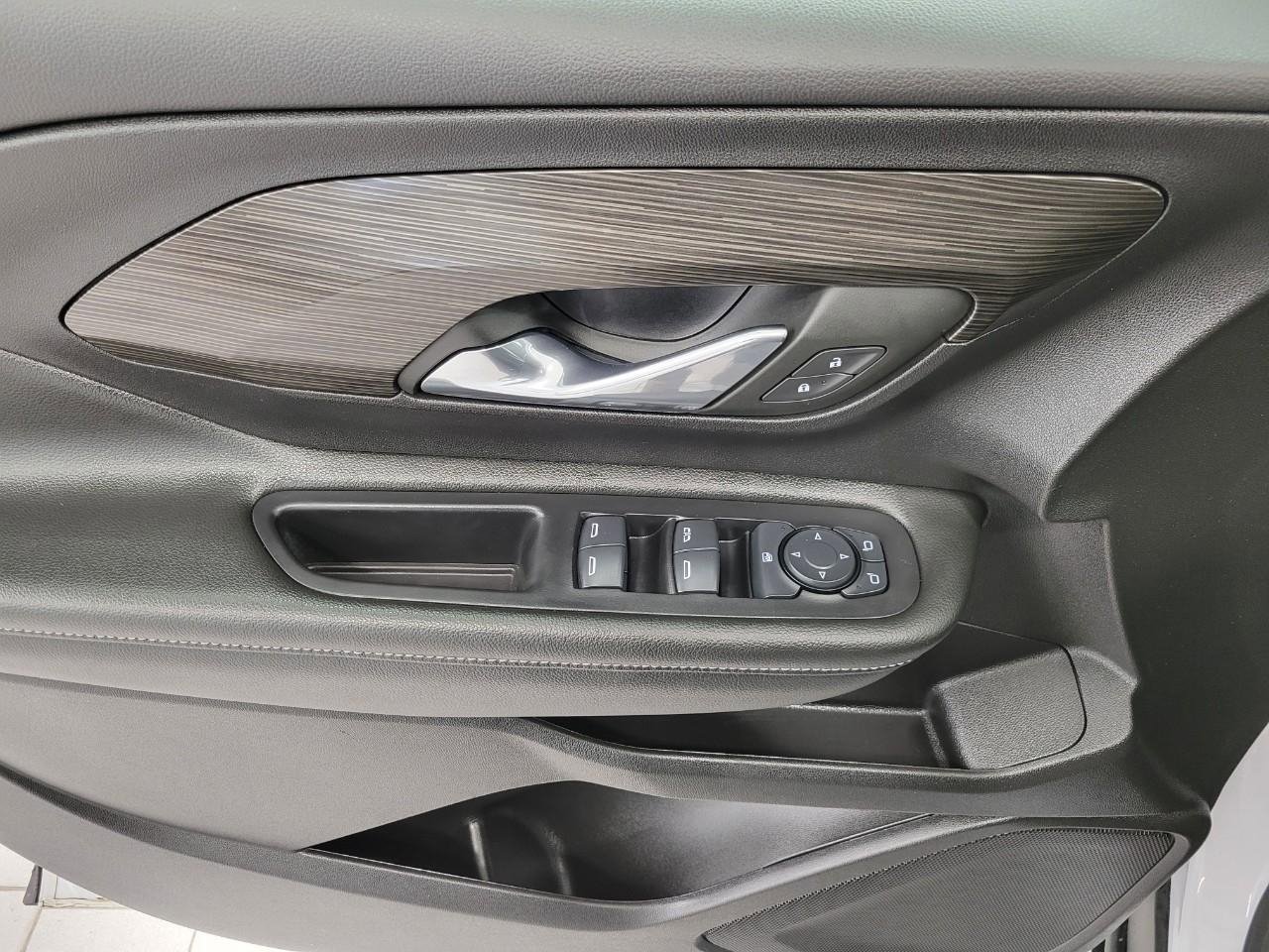 Used 2024 GMC Terrain SLE image 26