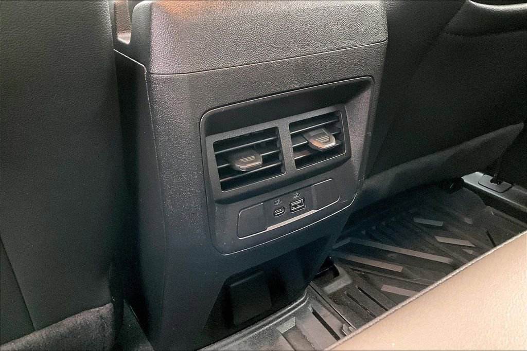 Used 2024 Chevrolet Colorado ZR2 w/ ZR2 Convenience Package III AWD/4WD image 11