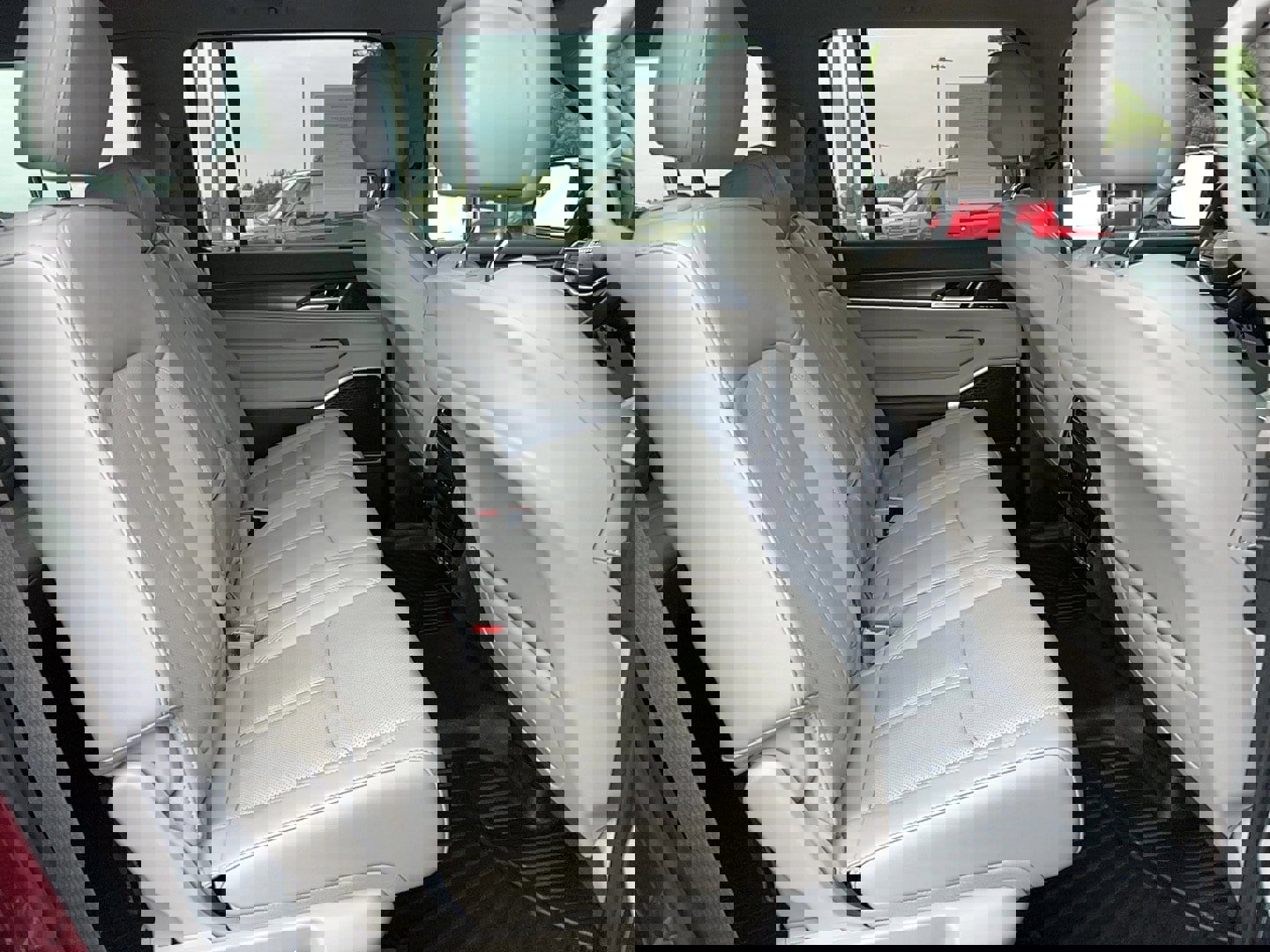 Used 2023 Jeep Wagoneer Series III w/ Preferred Equipment Group image 26