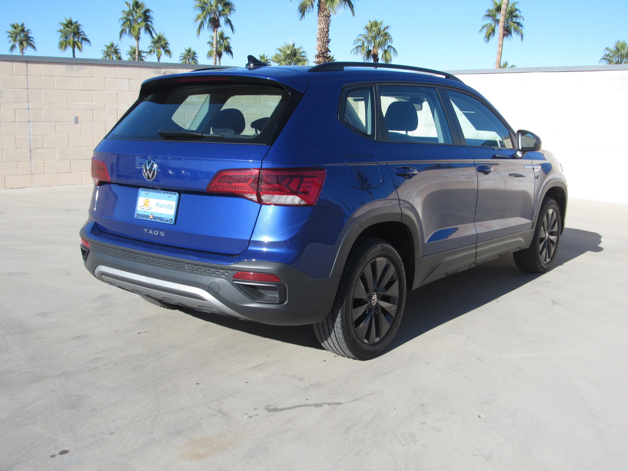 Used 2024 Volkswagen Taos S image 5