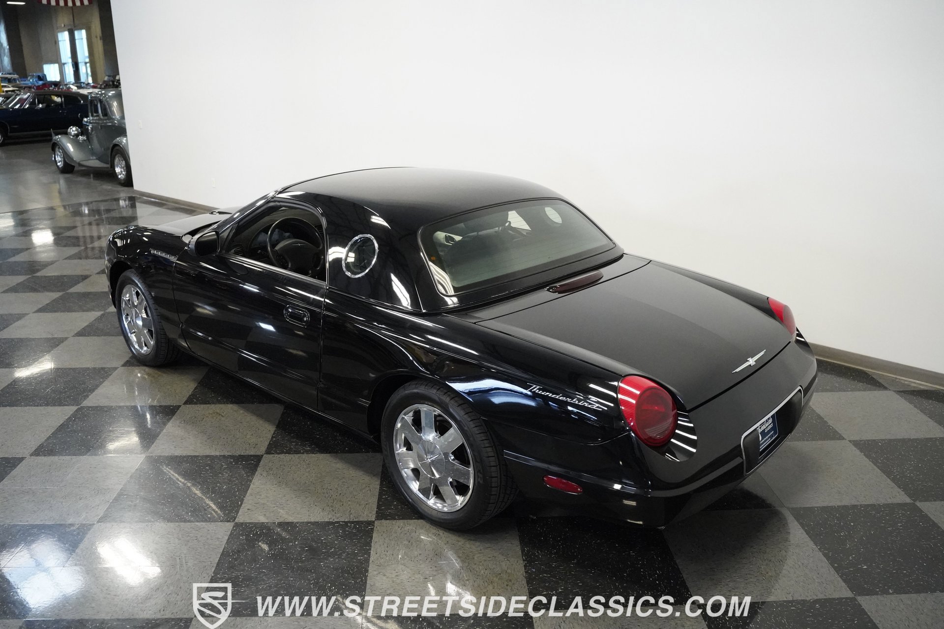 Used 2002 Ford Thunderbird image 12