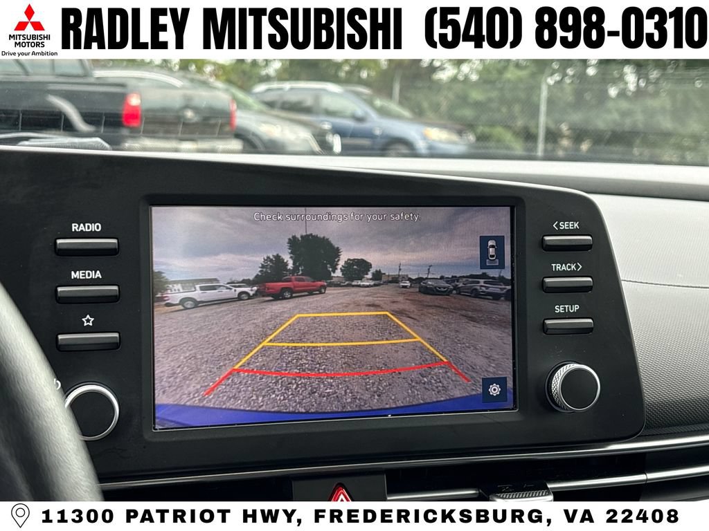 Used 2023 Hyundai Elantra SEL w/ Cargo Package FWD image 9