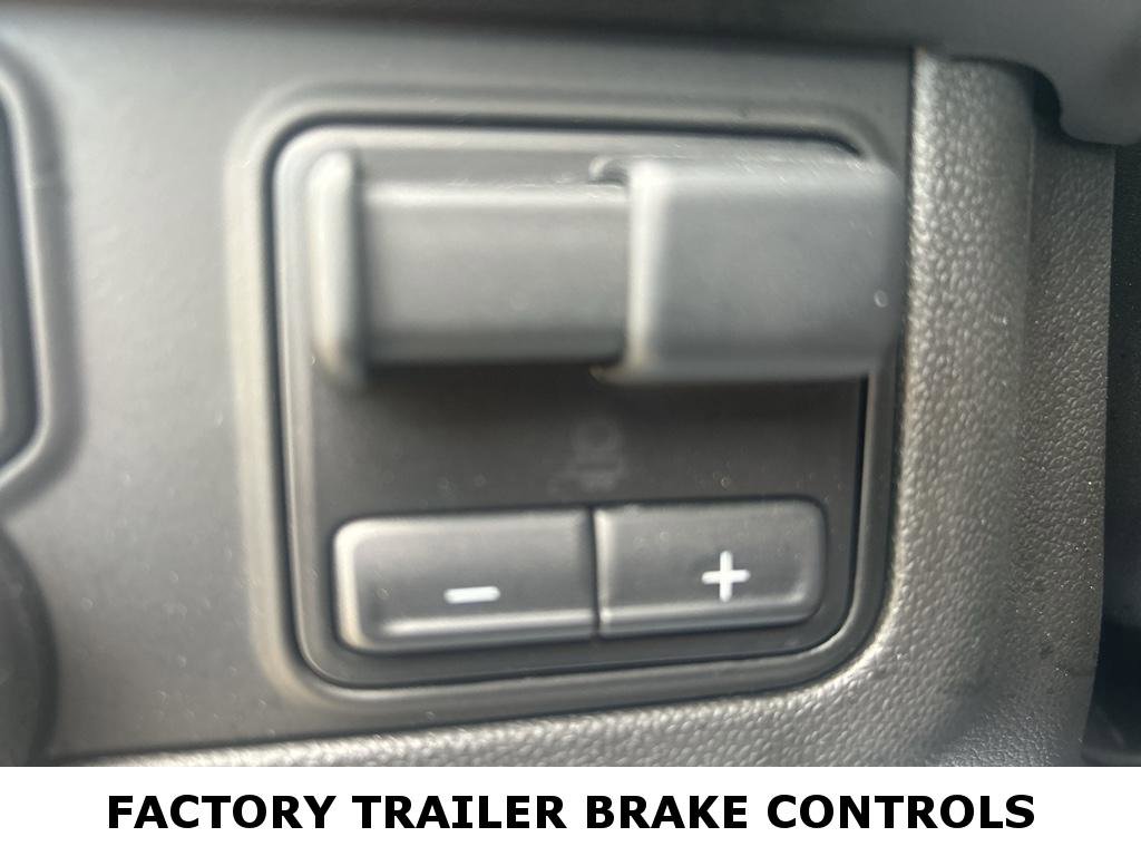 Used 2021 Chevrolet Tahoe Z71 w/ Z71 Signature Package image 31