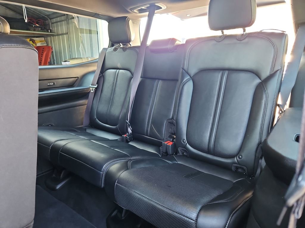 Used 2024 Jeep Wagoneer Series II w/ Flexible Seating Group image 30