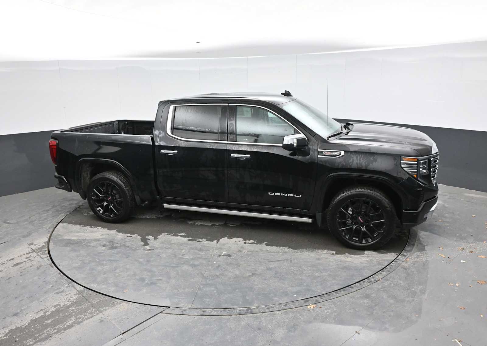 New 2024 GMC Sierra 1500 Denali w/ Technology Package AWD/4WD image 34