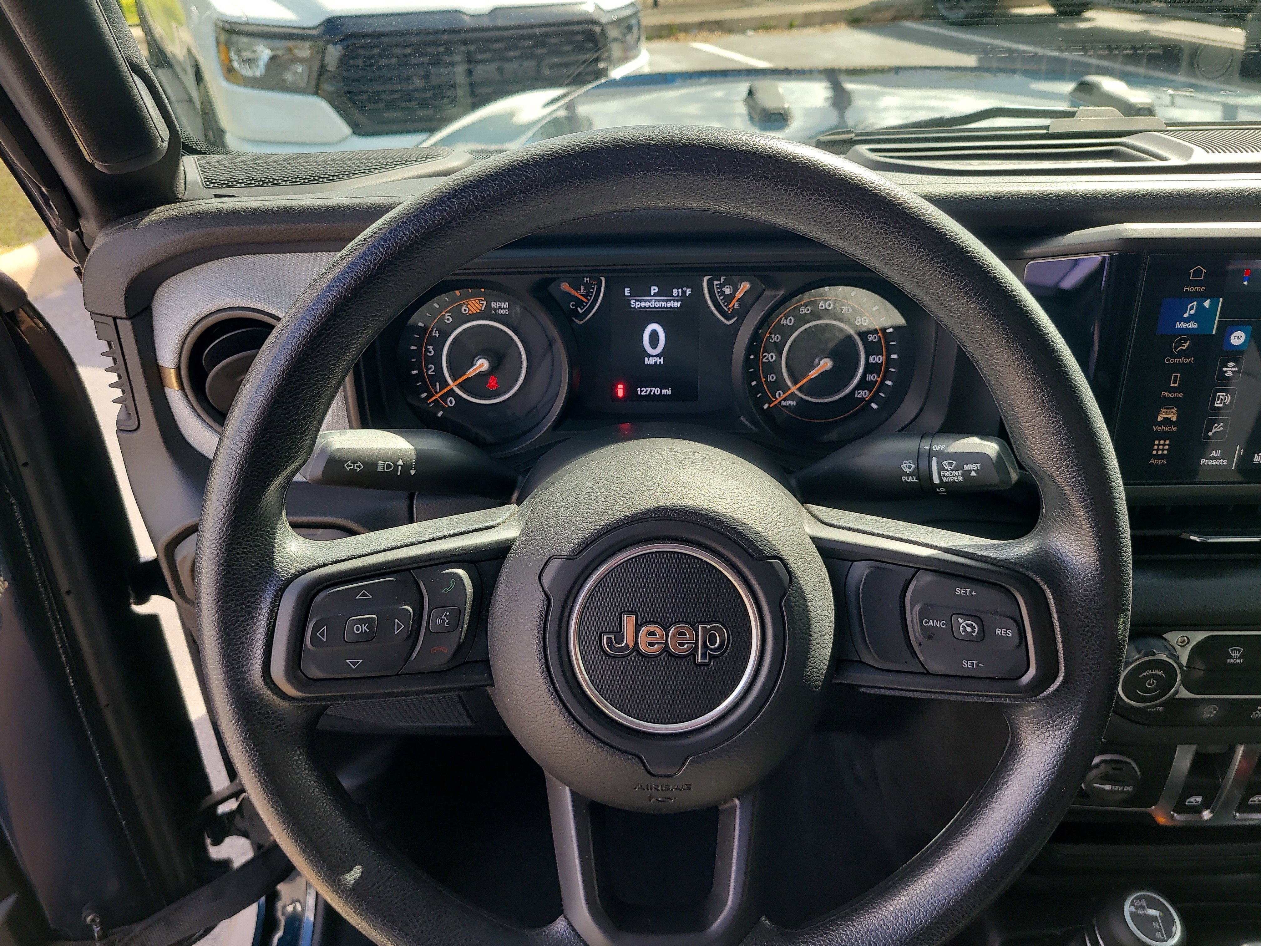Used 2025 Jeep Wrangler Sport image 23