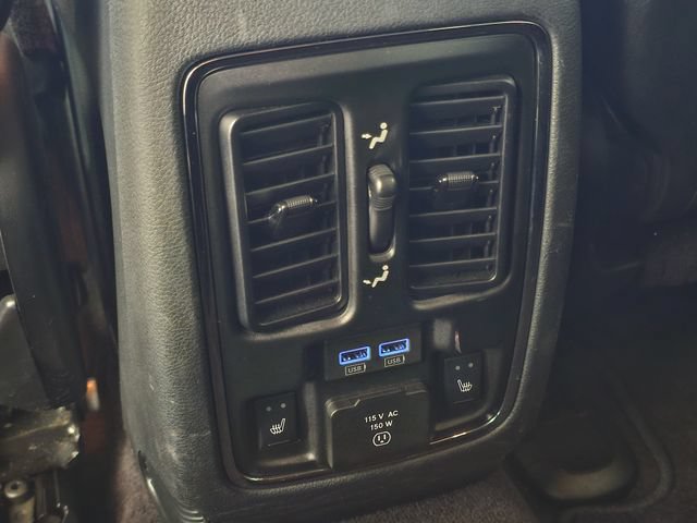 Used 2018 Jeep Grand Cherokee Limited AWD/4WD image 19