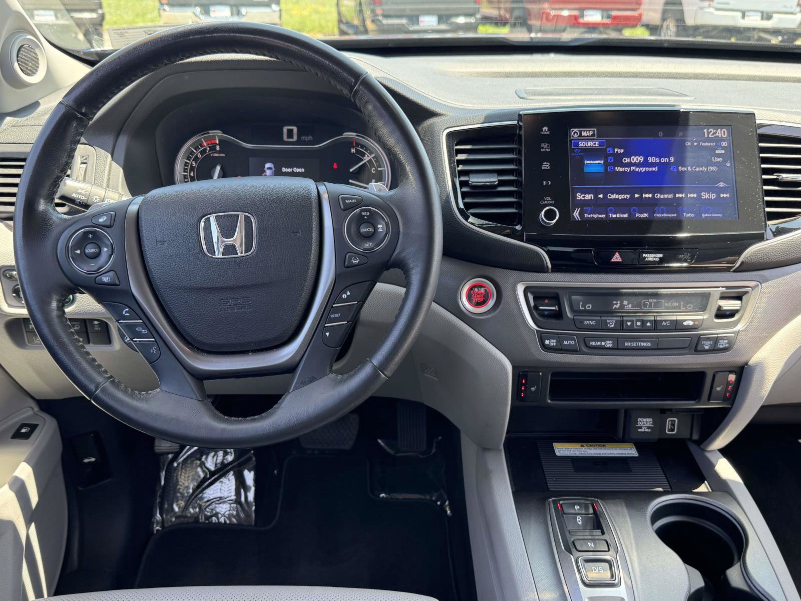 Used 2023 Honda Ridgeline RTL-E image 2