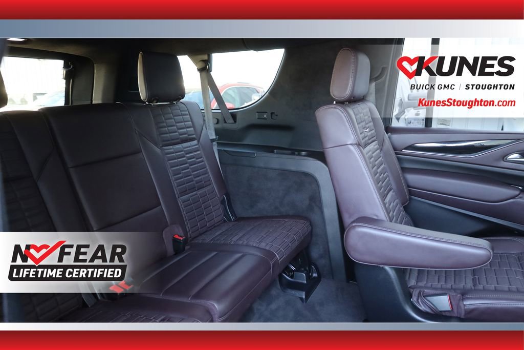 Used 2024 Cadillac Escalade ESV Sport Platinum w/ LPO, ONYX Package image 21