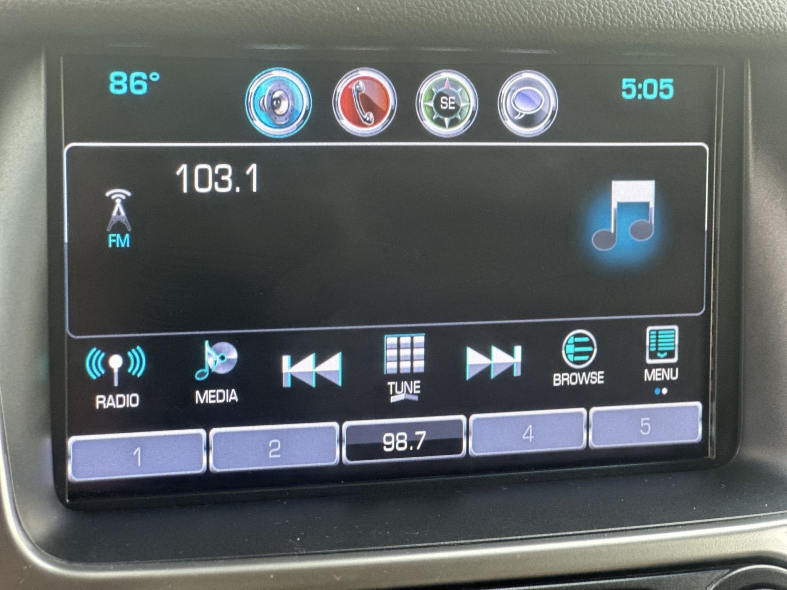 Used 2017 Chevrolet Suburban Premier AWD/4WD image 26