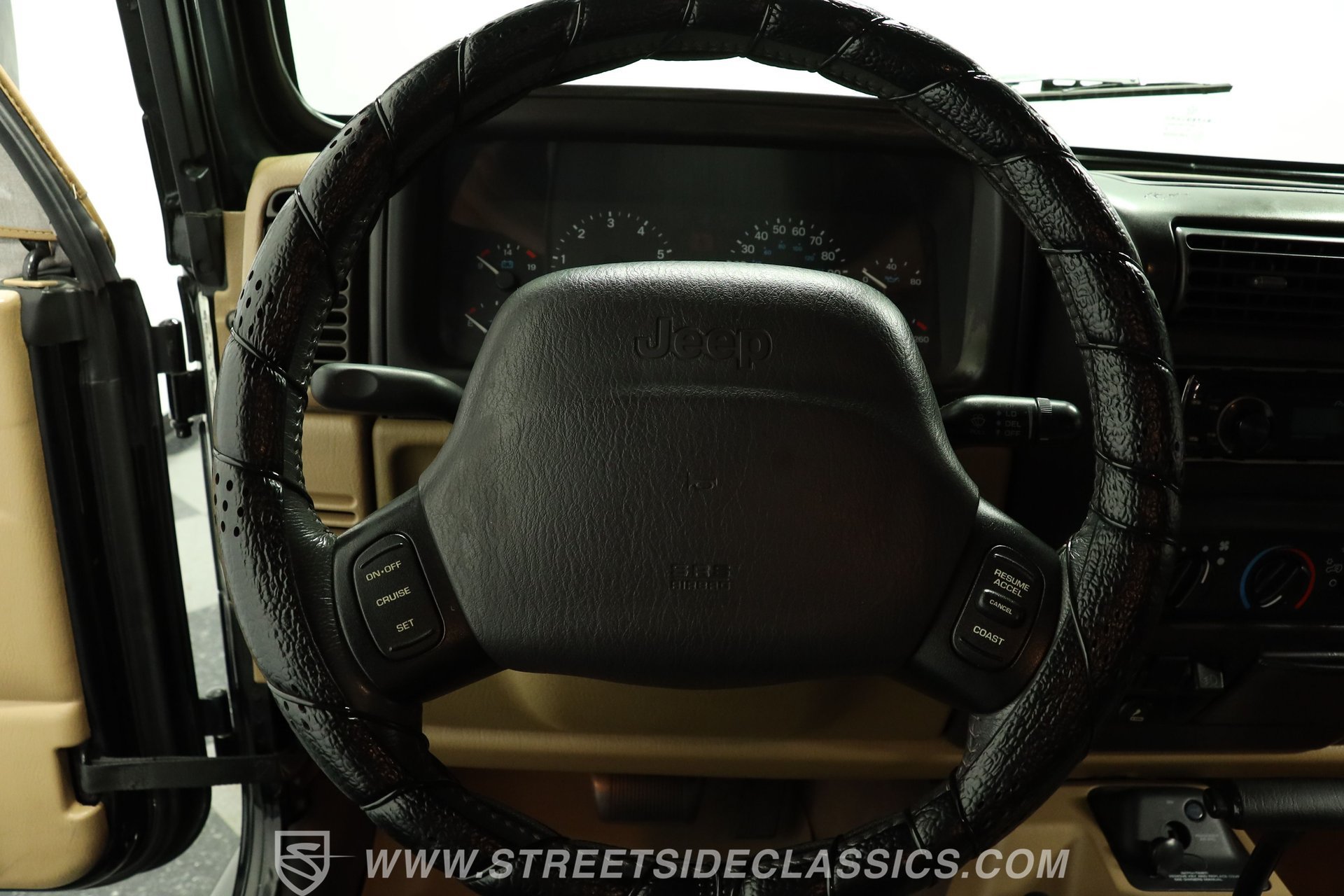 Used 2000 Jeep Wrangler Sahara AWD/4WD image 36