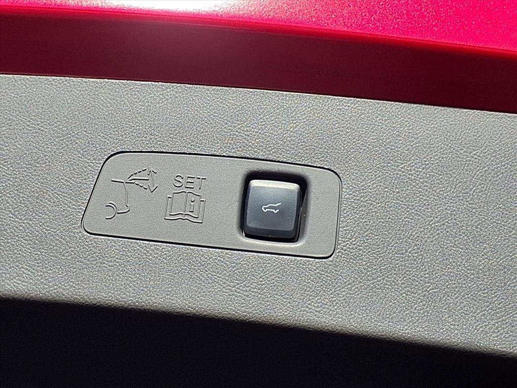 Used 2022 Lincoln Corsair AWD w/ Premium Package image 22