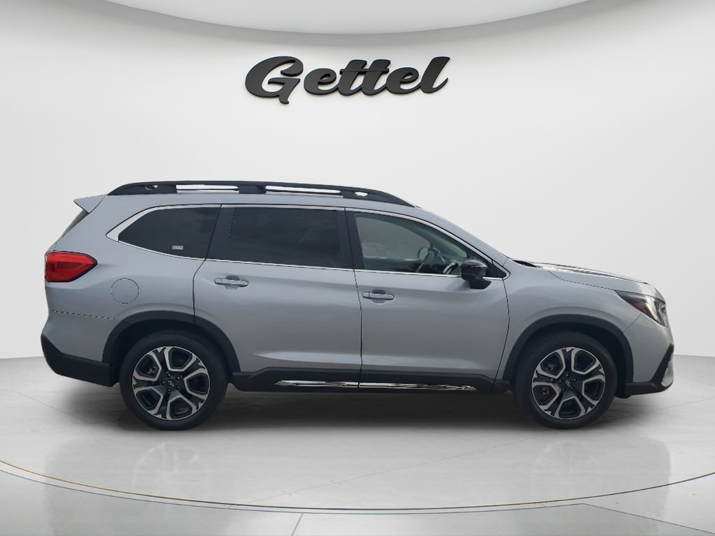 Used 2024 Subaru Ascent Limited w/ Technology Package AWD/4WD image 4