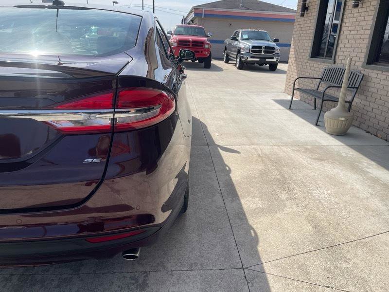 Used 2017 Ford Fusion SE w/ Equipment Group 201A image 11