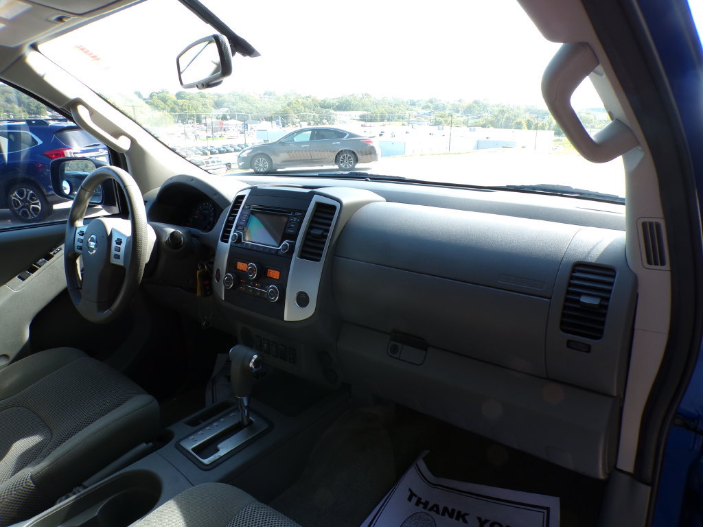 Used 2015 Nissan Frontier SV w/ SV Value Truck Package RWD image 14