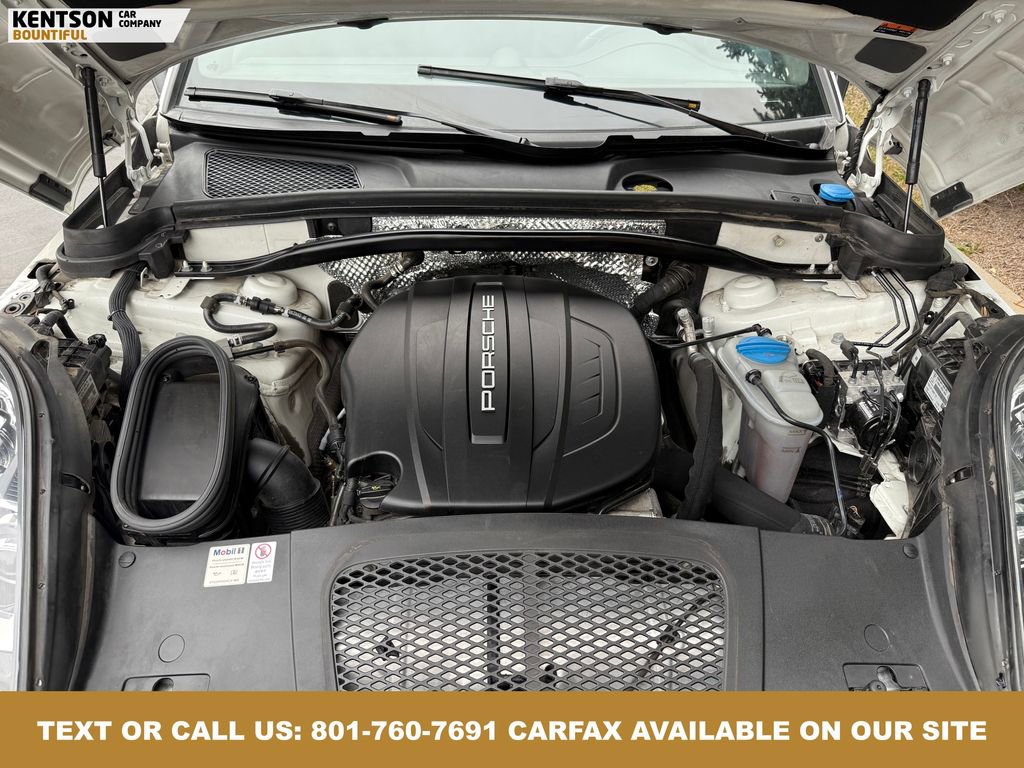 Used 2018 Porsche Macan Base image 39