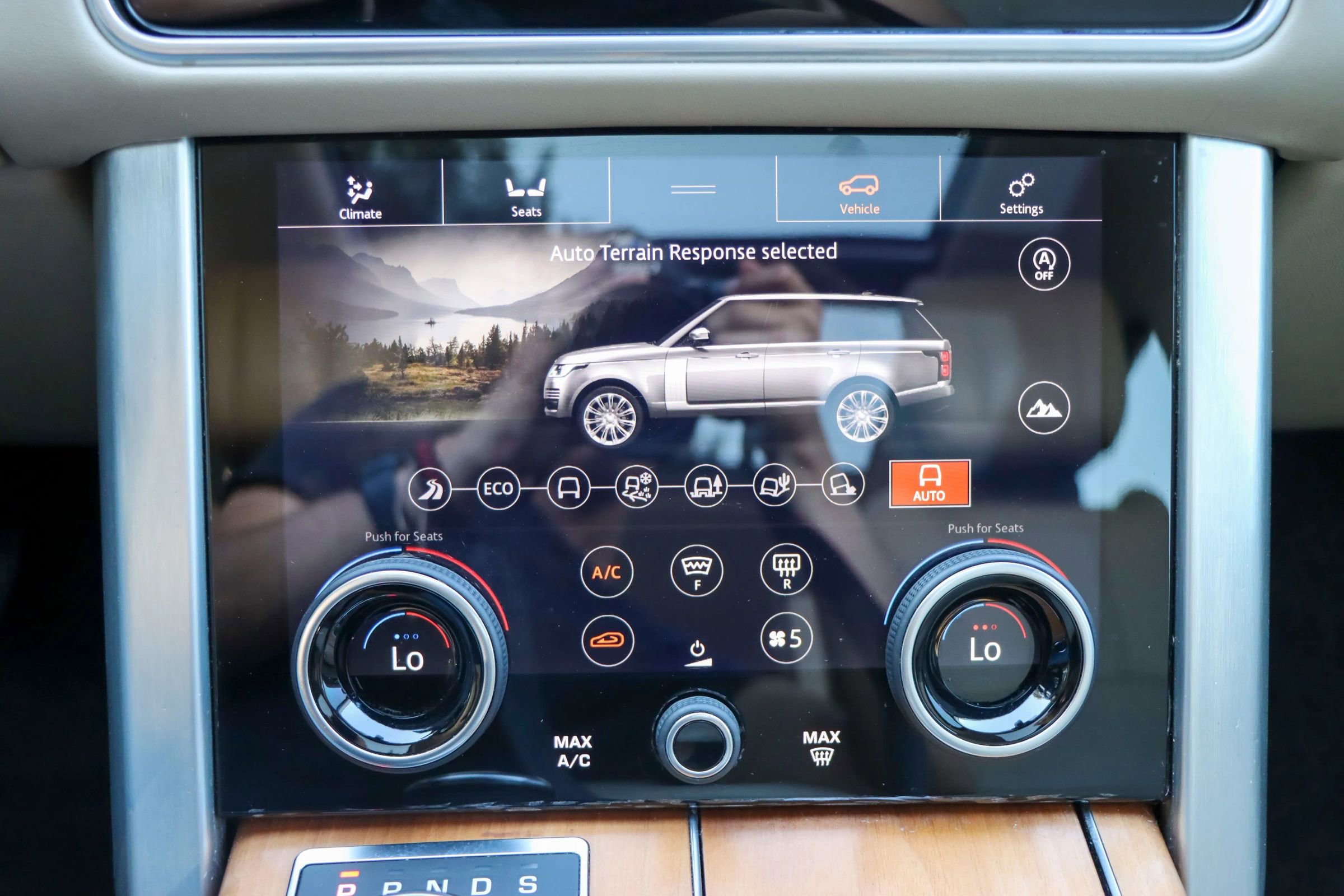 Used 2019 Land Rover Range Rover Supercharged AWD/4WD image 41