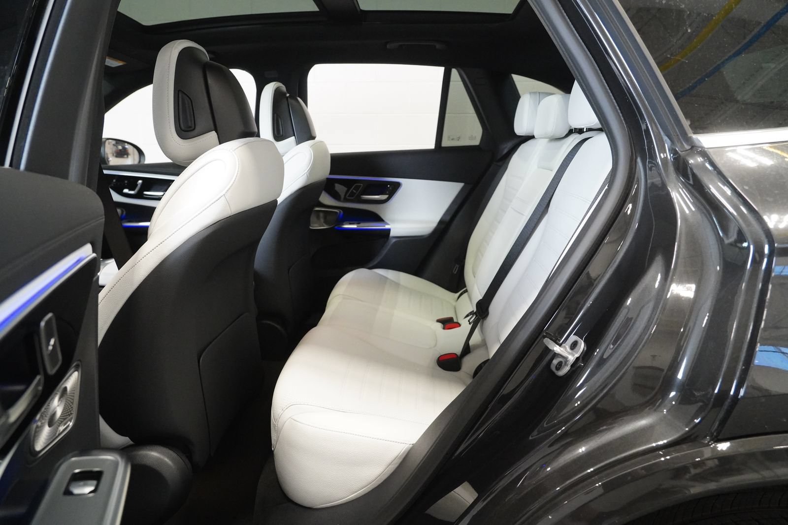 New 2026 Mercedes-Benz GLC 300 4MATIC image 16