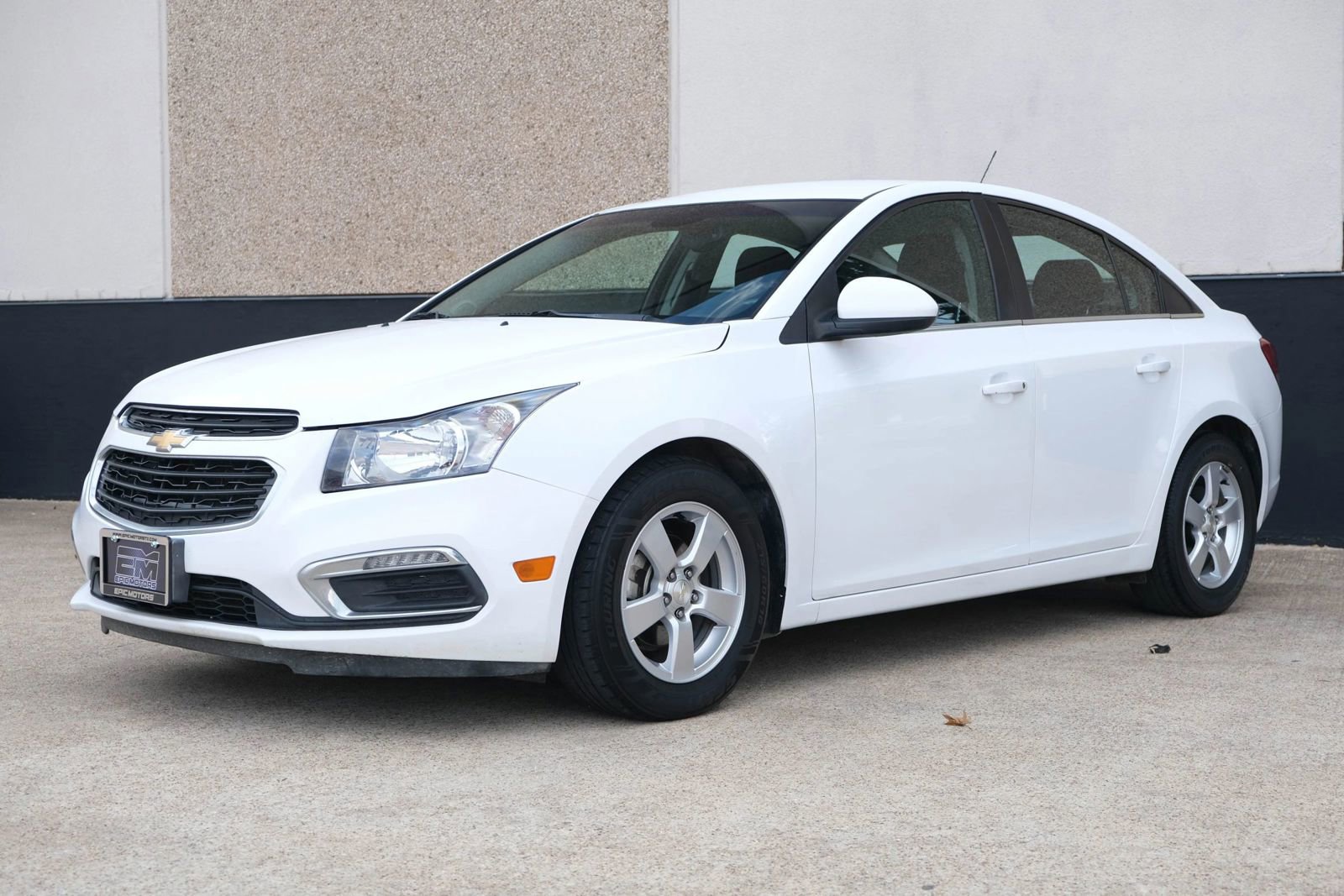 Used 2015 Chevrolet Cruze LT w/ Enhanced Safety Package FWD image 5